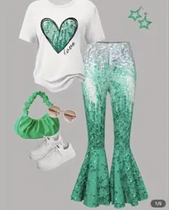 ハートプリントTシャツとフレアパンツセット