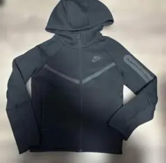 値下げ⭕️ナイキ テックフリース パーカー上のみ 黒 正規品 タグ付き Sサイズ
