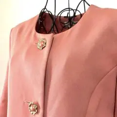 ノーカラージャケットスーツ　セットアップ　バブリー　金花柄ボタン　90s ピンク