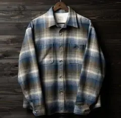 パブロヴィンチ シャツ