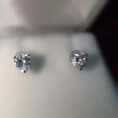 お値下げ　K14WG ♡ハート型スワロフスキースタッドピアス♡