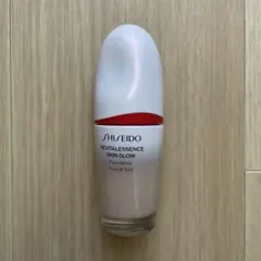 【半分使用済み】資生堂REVITALESSENCE SKIN GLOW 220