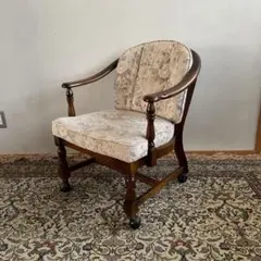 ①【美品】カリモク アームチェア コロニアル キャスター付き ダイニングチェア
