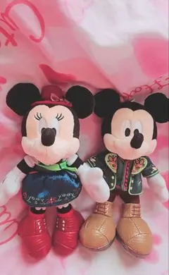 フォレストシアター　マジミュ　ミッキー　ミニー　ぬいぐるみバッジ