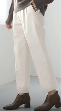 あったかウツクシルエットパンツ