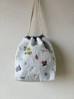 ボタニカル刺繍　リネン巾着のサムネイル