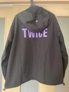 2026年最新】twiceウィンドブレーカーの人気アイテム - メルカリ
