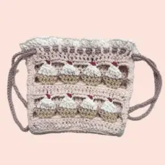 カップケーキ柄　巾着袋　かぎ編み　毛糸　手編み　ピンク