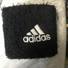 adidas 黒 リストバンド タオル地