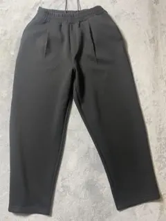 ジーユー パフスウェットキャロットパンツ 黒 M