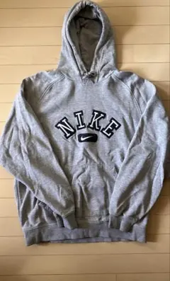 Nike グレー フード付きパーカー