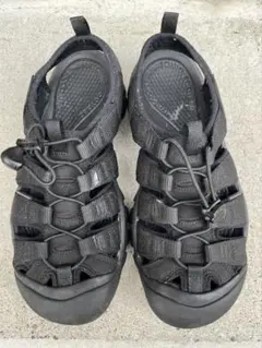 KEEN アウトドアサンダル ブラックのサムネイル