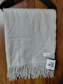 Item thumbnail for item ea2fe1a7-f8b9-42f2-8fa7-1a28f2a9d78b