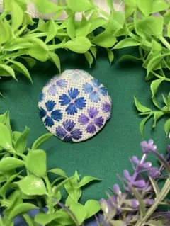 紫陽花色のお花刺繍ブローチ