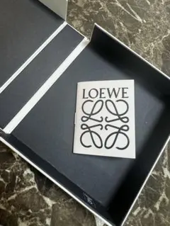 LOEWE ギフトボックス 空箱のサムネイル