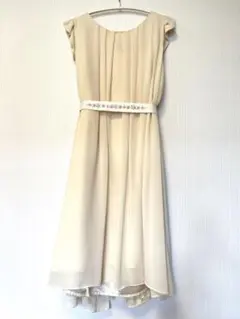 Feroux フェルゥ ドレス ワンピース クリーム色 パーティー