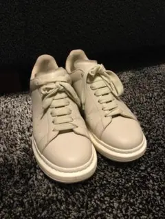 ALEXANDAR MCQUEEN スニーカーのサムネイル