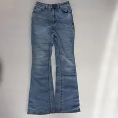 GU ブーツカットデニム ライトブルー　標準丈