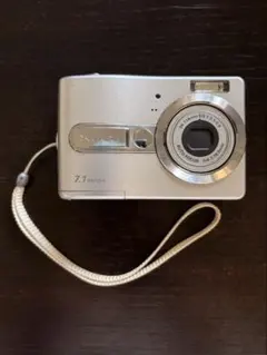 【中古】SANYO Xacti XZ-700 7.1メガピクセルのサムネイル