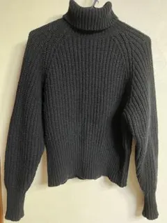 UNIQLO U 黒 タートルネックニット M