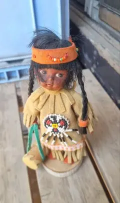 南アフリカ ハンドメイド ビーズ細工 人形 アフリカ民藝 魔除け - メルカリ