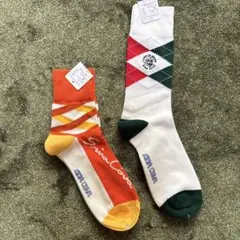 シナコバ　新品タグ付き 2足セット　オレンジとホワイトのソックス、サイズF