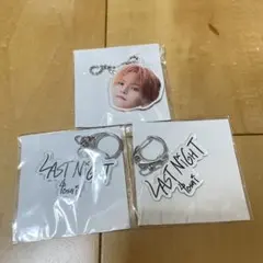 TREASURE ヨシ カプセルトイ 顔アクキー