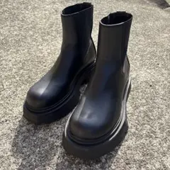 ZARA ボリュームチェルシーブーツ