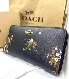 COACH フラワープリント ラウンドジップ長財布