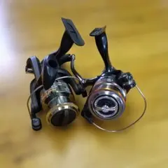 SHIMANO FX 2000 3000 スピニングリール 2個セットのサムネイル