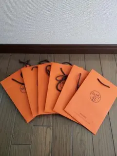 HERMESエルメス　ショッパー　紙袋　ショップ袋　６枚セット　小物