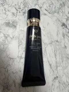 クレ・ド・ポーボーテ タンクレームエクラn オークル00 残量ほぼ10割