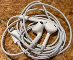Apple純正 Lightningコネクタ Earpods