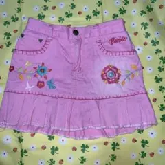 海外製Barbie 刺繍が沢山で可愛いピンクのスカートのサムネイル