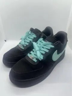 Tiffany & Co. × Nike Air Force 1 Lowのサムネイル