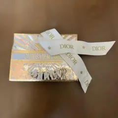 Christian Dior ギフトボックス リボン付き
