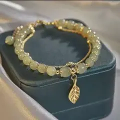 ナ*ェ様 リーフチャーム付き翡翠風ブレスレット