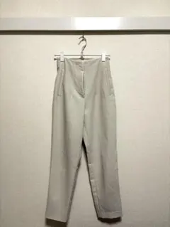 ZARA ハイウエストパンツ　テーパード　パンツ　XS