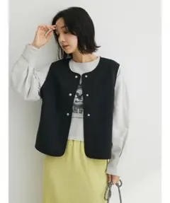 黒スウェットノースリーブベスト ボタン