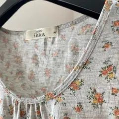 ikka 小花柄 半袖カットソー　 丈長め　M チュニック