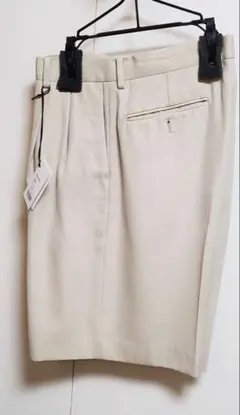 AURALEE LIGHT WOOL MAX GABARDINE SHORTSのサムネイル