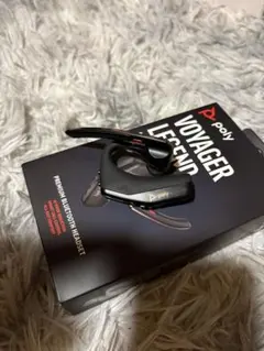 Poly Voyager Legend Bluetooth ヘッドセットのサムネイル