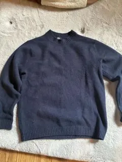 ユニクロ　ニットセーター　ネイビー