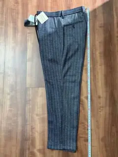 新品タグ付き　パジャマスーツ　メンズスラックス　ネイビーピンストライプ　M