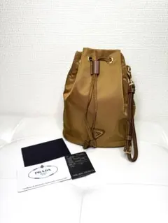 【新品】【希少】【レア】PRADA テスート　ストラップ付き巾着 プラダ
