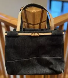 Item thumbnail for item 782180e1-b4df-4fe5-a32e-9462271eb86f