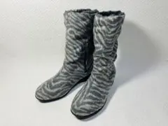 SH00◆新品◆MUUM ムーム 撥水加工2WAYフェイクファーニットブーツ Sのサムネイル