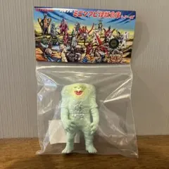 MAX TOY カネゴン シャンパンゴールド ソフビ - メルカリ