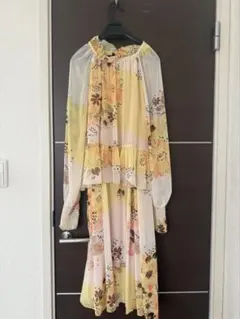 See By Chloé フラワープリント ワンピースのサムネイル