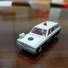 トミカ CEDRIC WAGON No.47 ミニカー